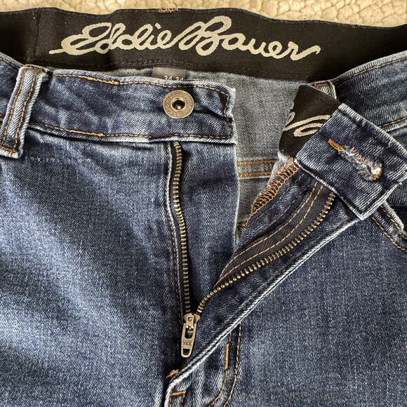 EDDIE BAUER Men’s Jeans 34x34 Classic Fit Straight Leg Stretch Denim Medium Wash - Picture 8 of 12